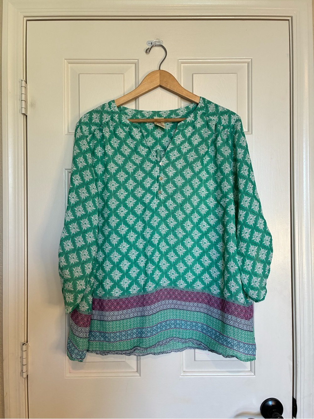 Faded Glory Teal Green Printed Pullover Top with Purple Border